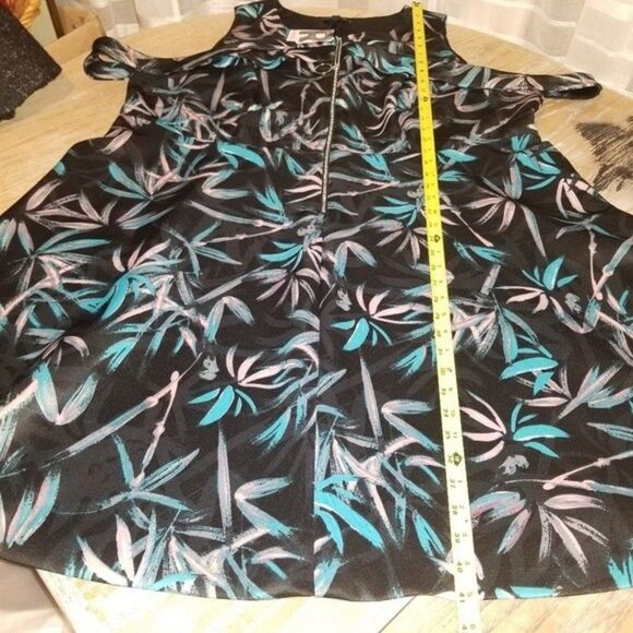 New Rebel Wilson Cold Shoulder Tropical Dress 3X - Picture 9 of 13